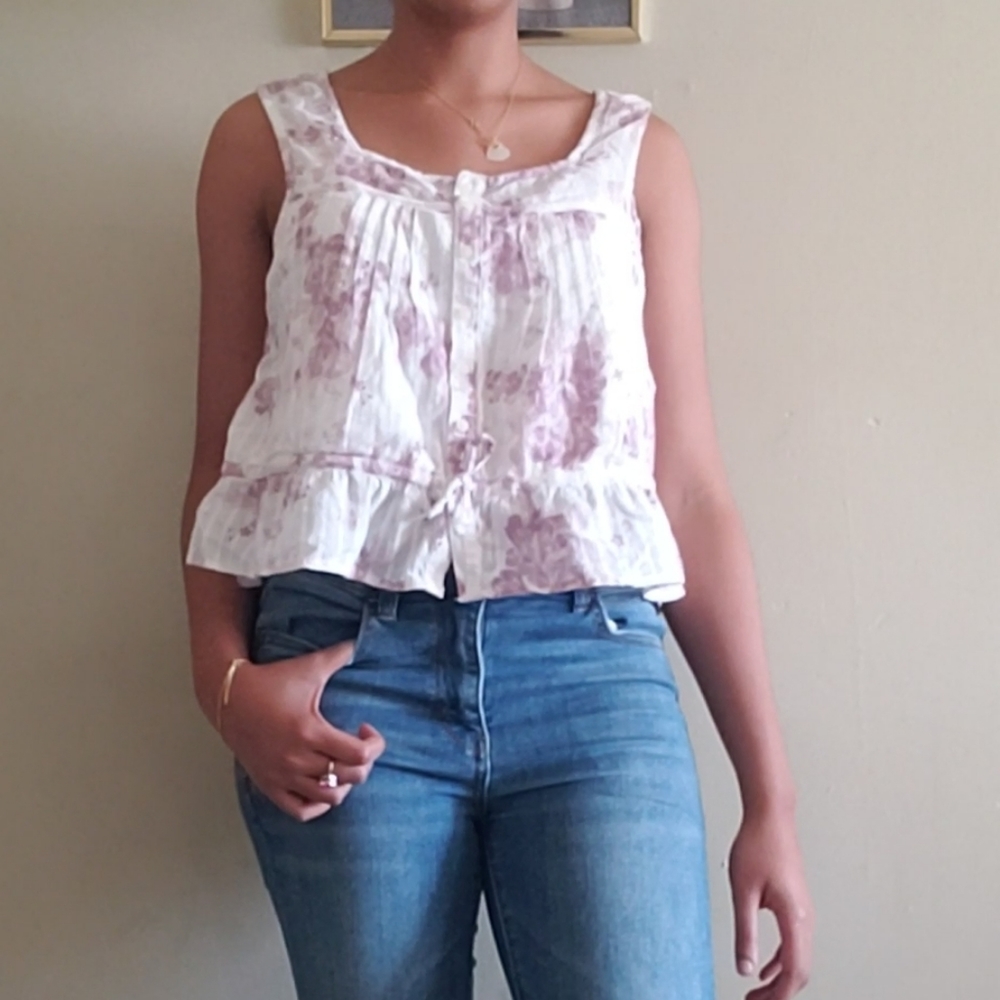 (60)AEO Sleeveless Button-Down Floral Top Size Medium (EUC)